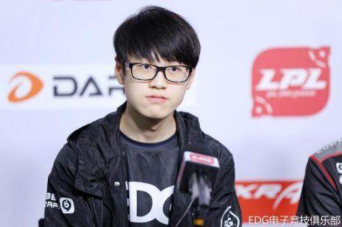 只有不断吸