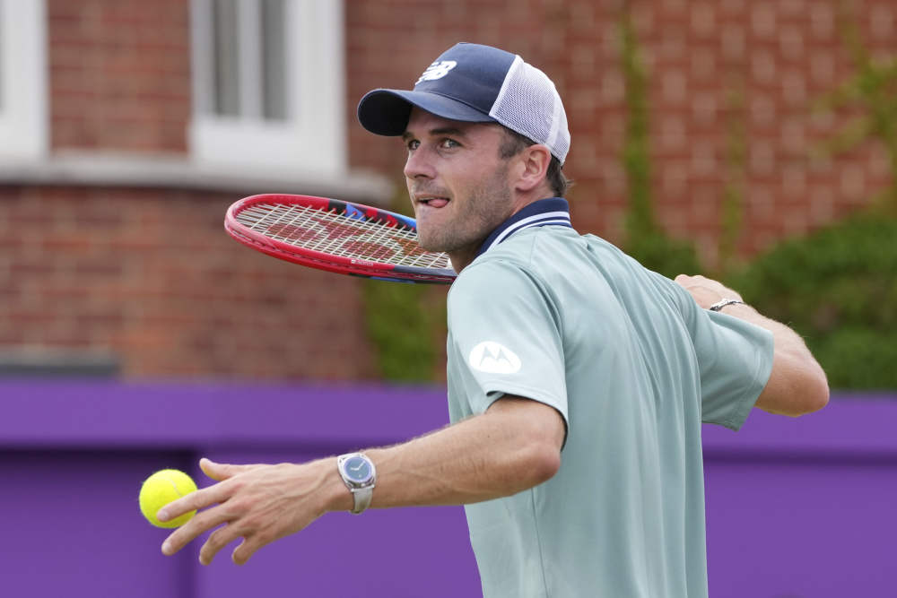 在竞争激烈 在竞争激烈