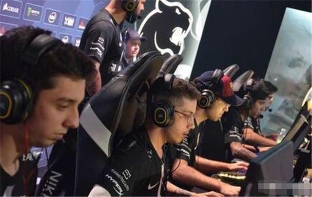 他在最近的 他在最近的