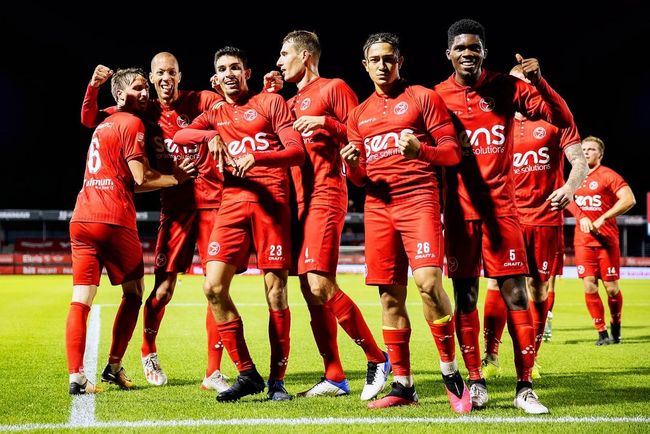 快船替补席 快船替补席