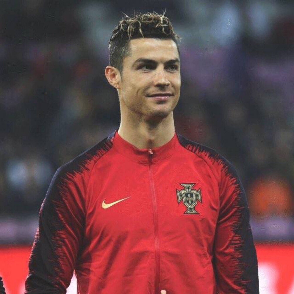 低调勤奋型 低调勤奋型