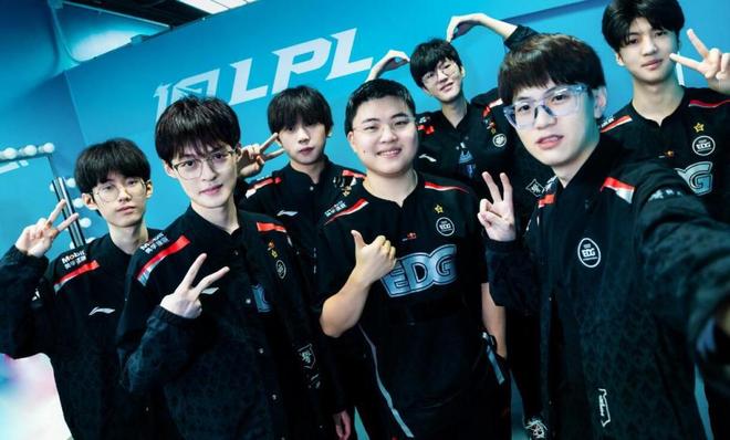 第一场比赛 第一场比赛