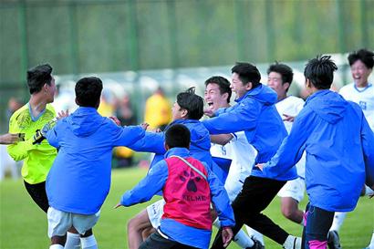 现出一种 现出一种